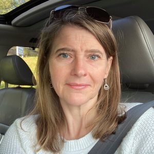 Meet your Posher, Stella